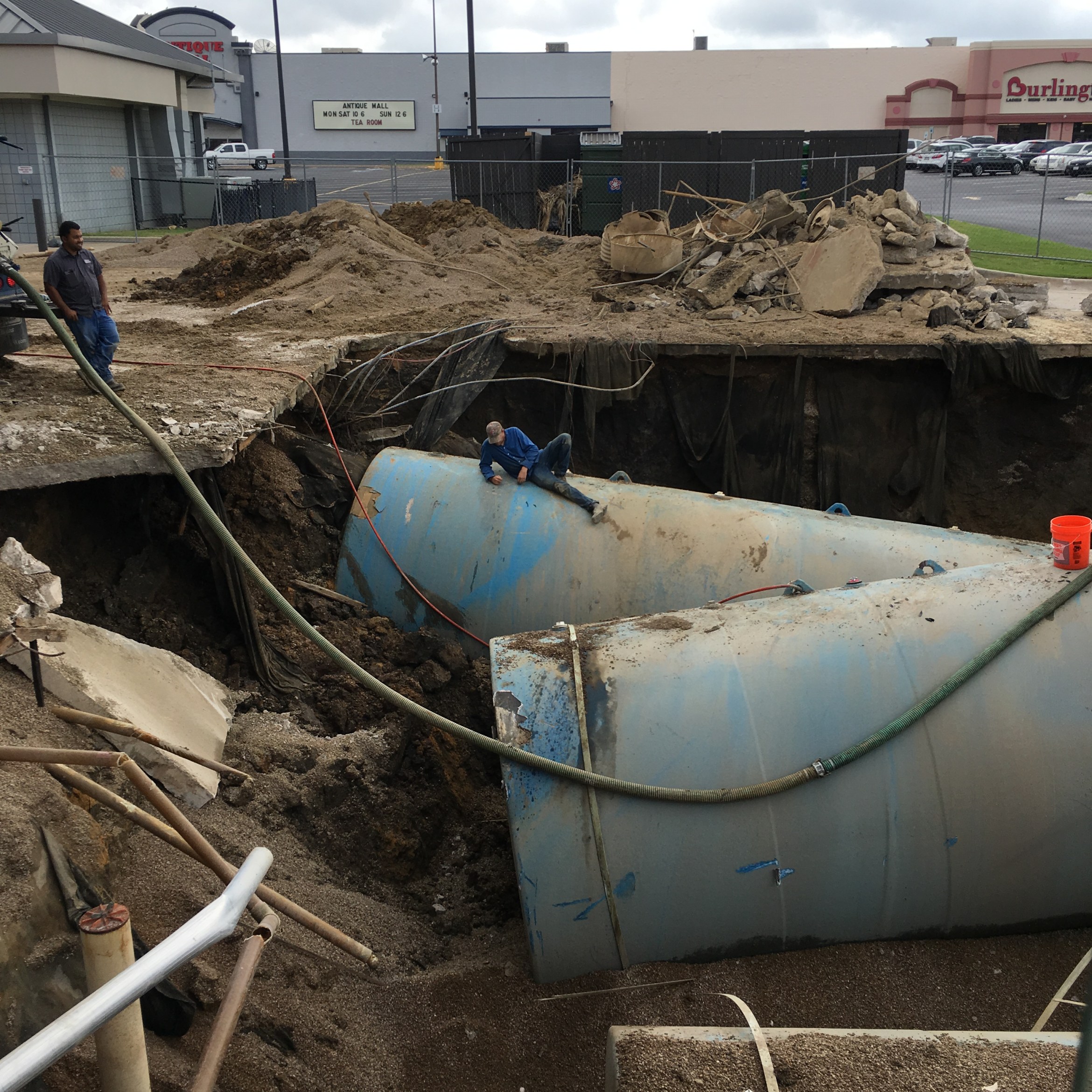 34C79C9F-42FA-437C-8460-644CD5A98EF0