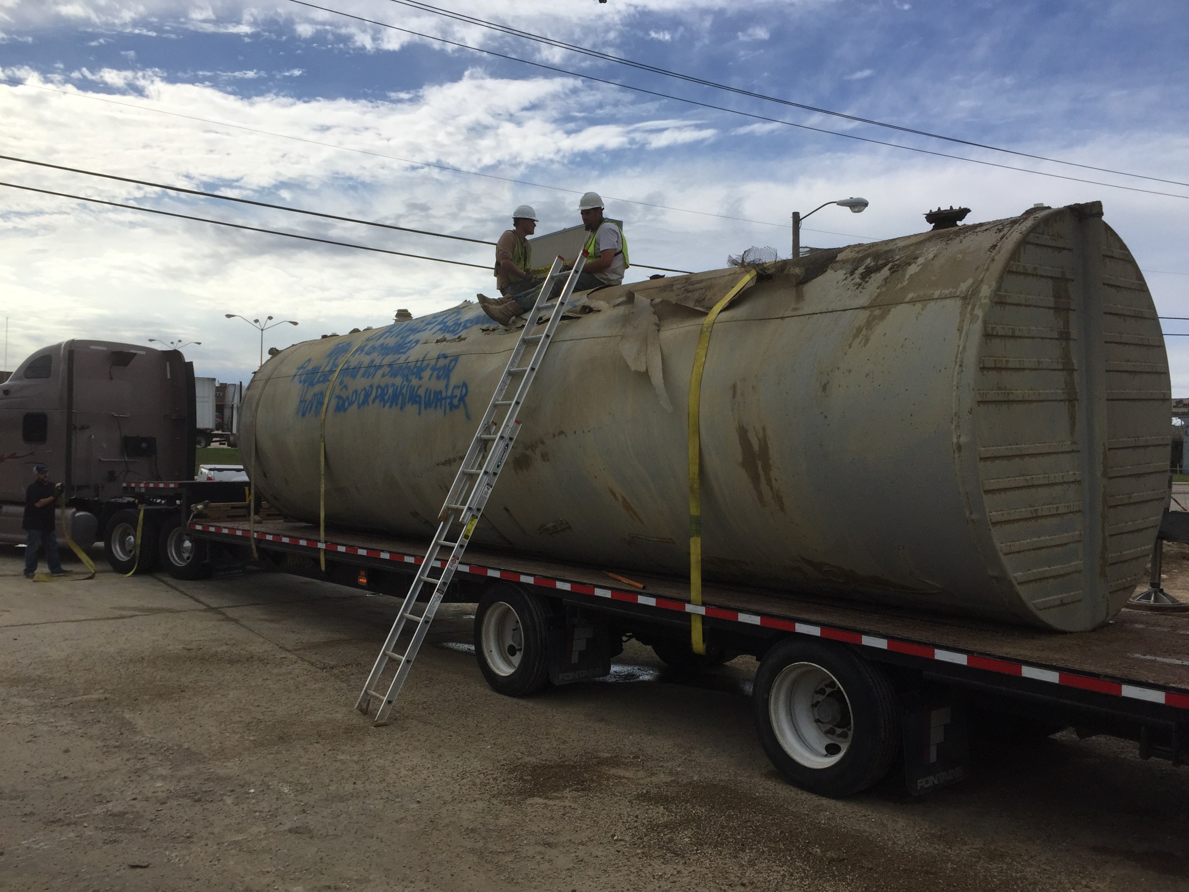 AF37FD4E-53EB-4B80-B6FD-8FFF34038F36